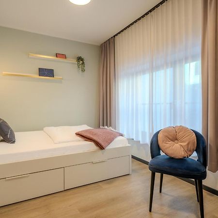 The Base Berlin One Hotell Eksteriør bilde