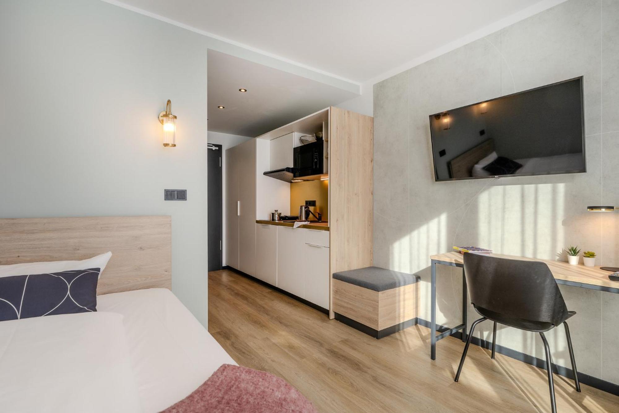 The Base Berlin One Hotell Eksteriør bilde